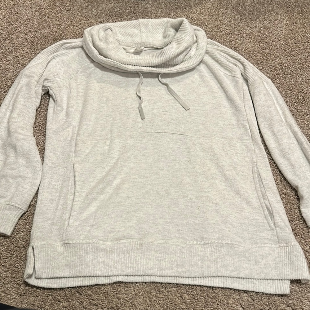Same Club cowlneck sweater